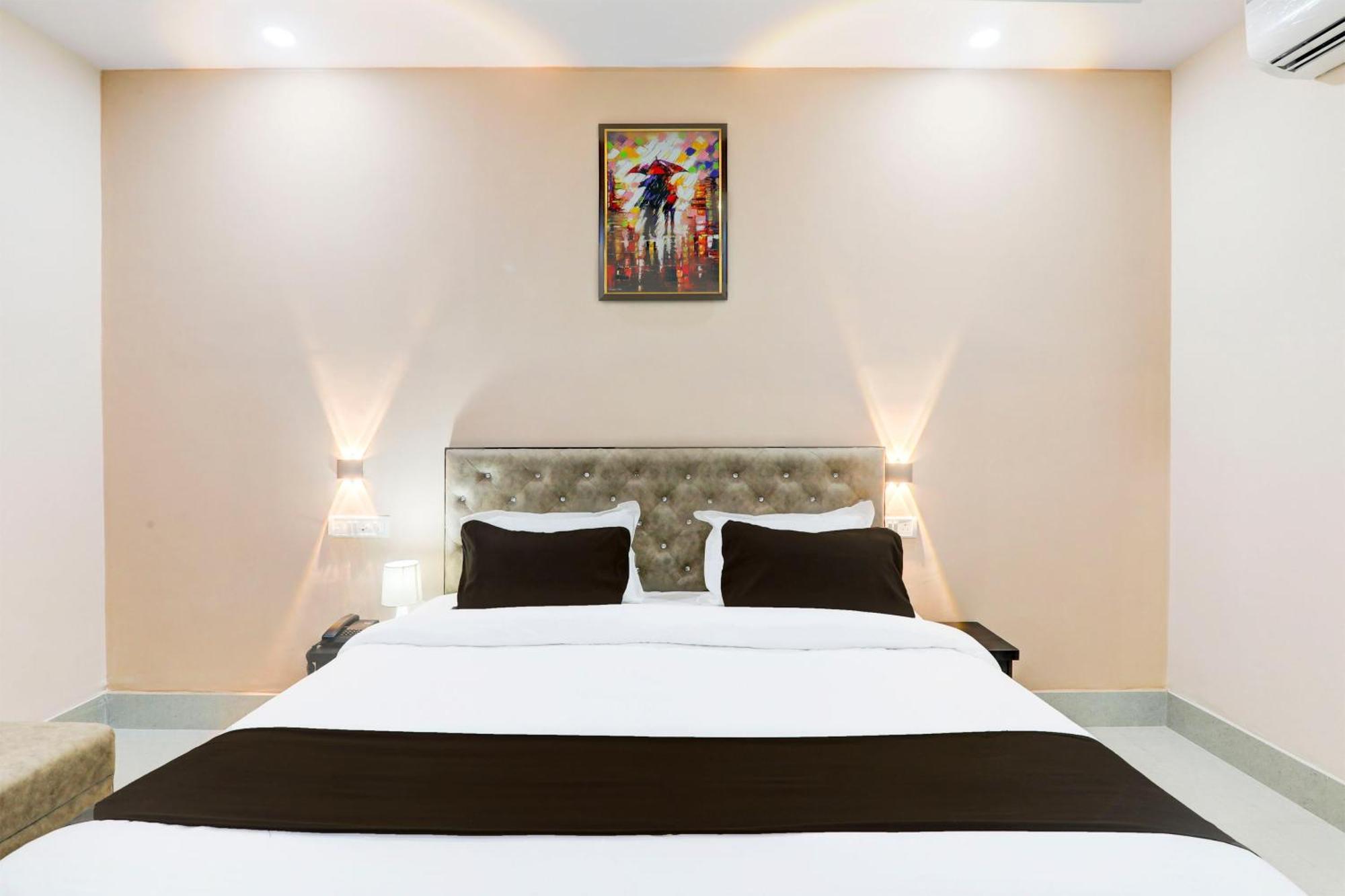 Super Townhouse Gls International Hotel Lucknow Exterior photo